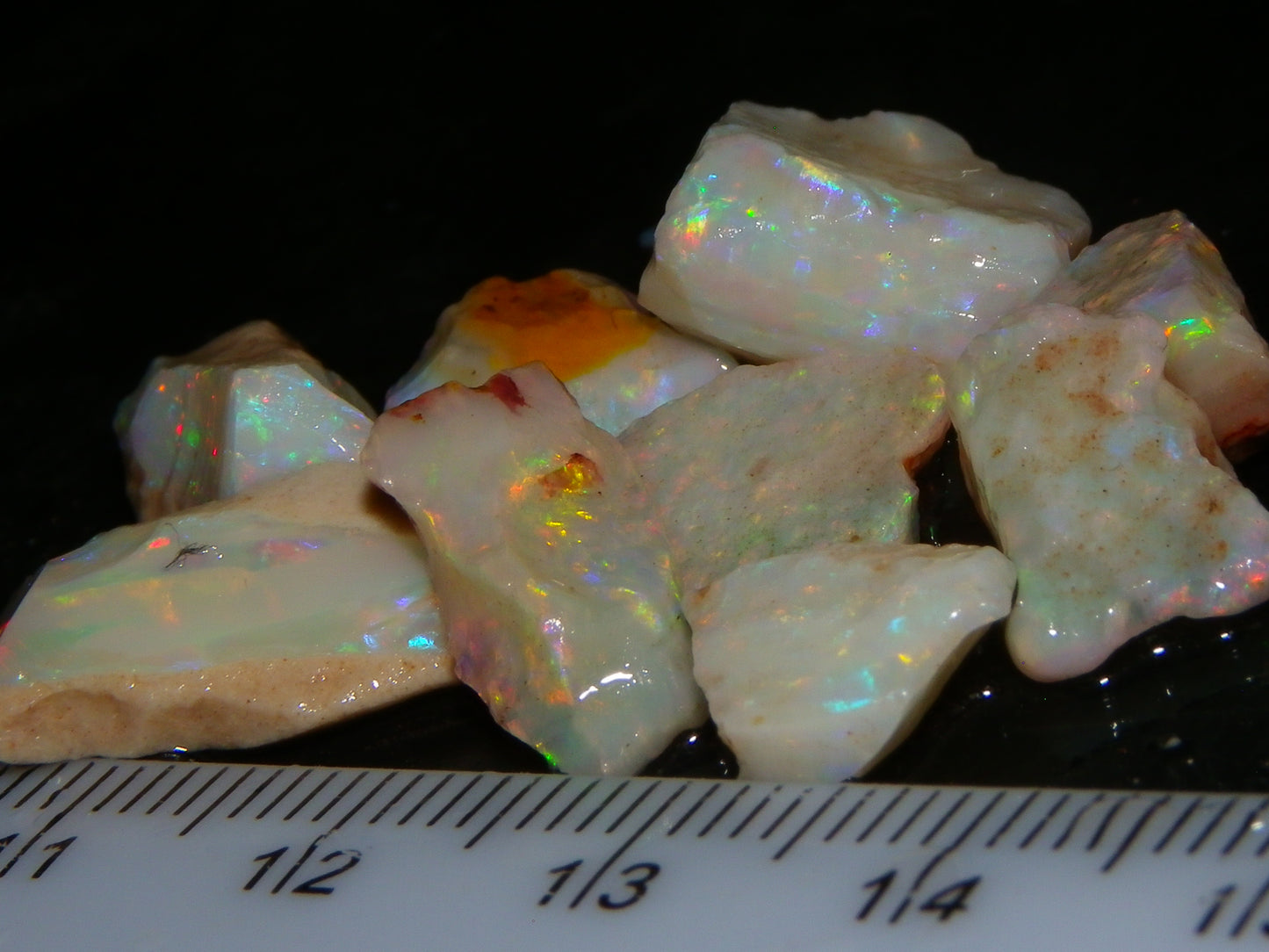 Nice Coober Pedy Opal Rough Parcel 27.4cts Bright Multicolours Crystal/Milky Base Seam