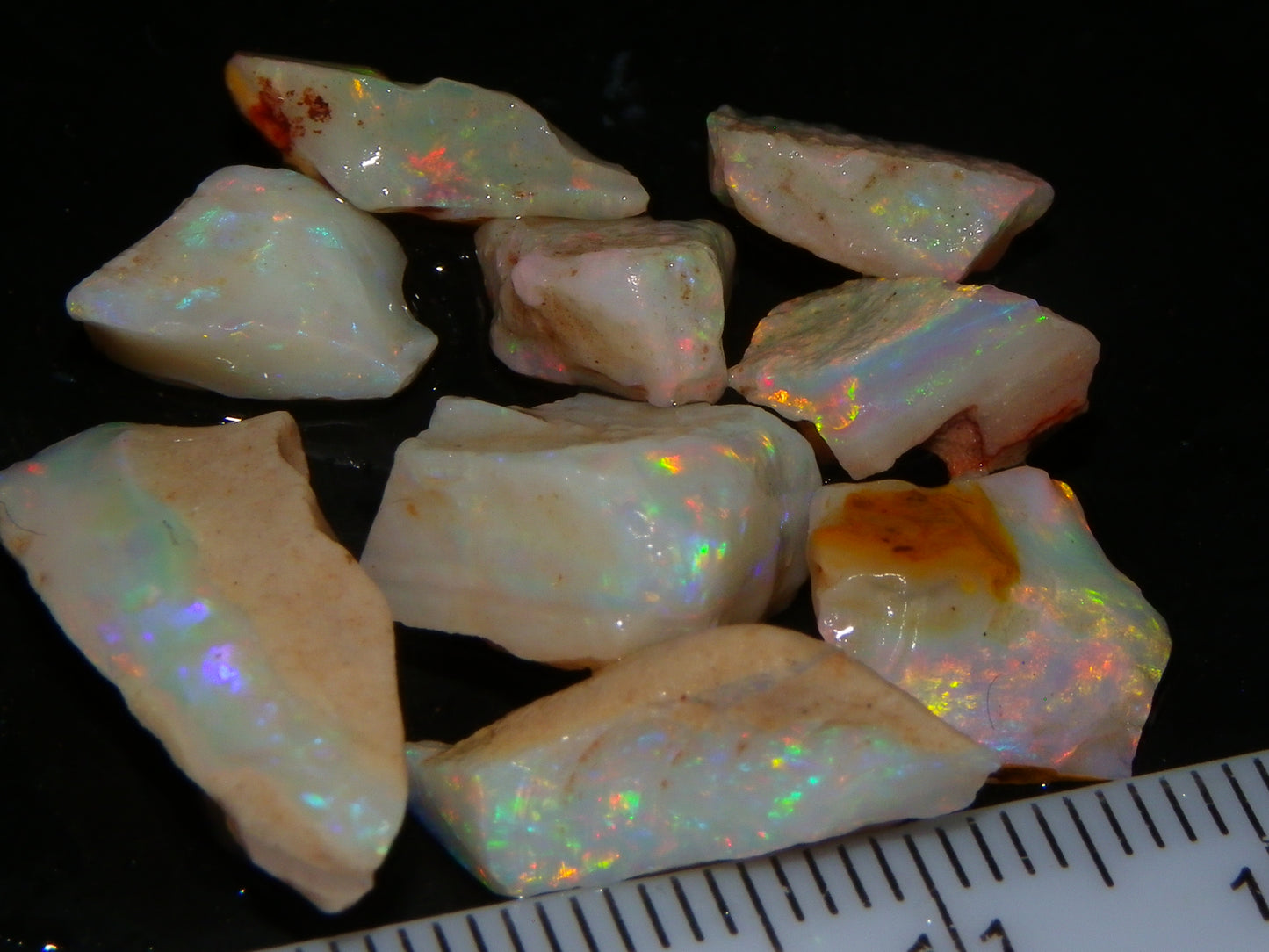 Nice Coober Pedy Opal Rough Parcel 27.4cts Bright Multicolours Crystal/Milky Base Seam