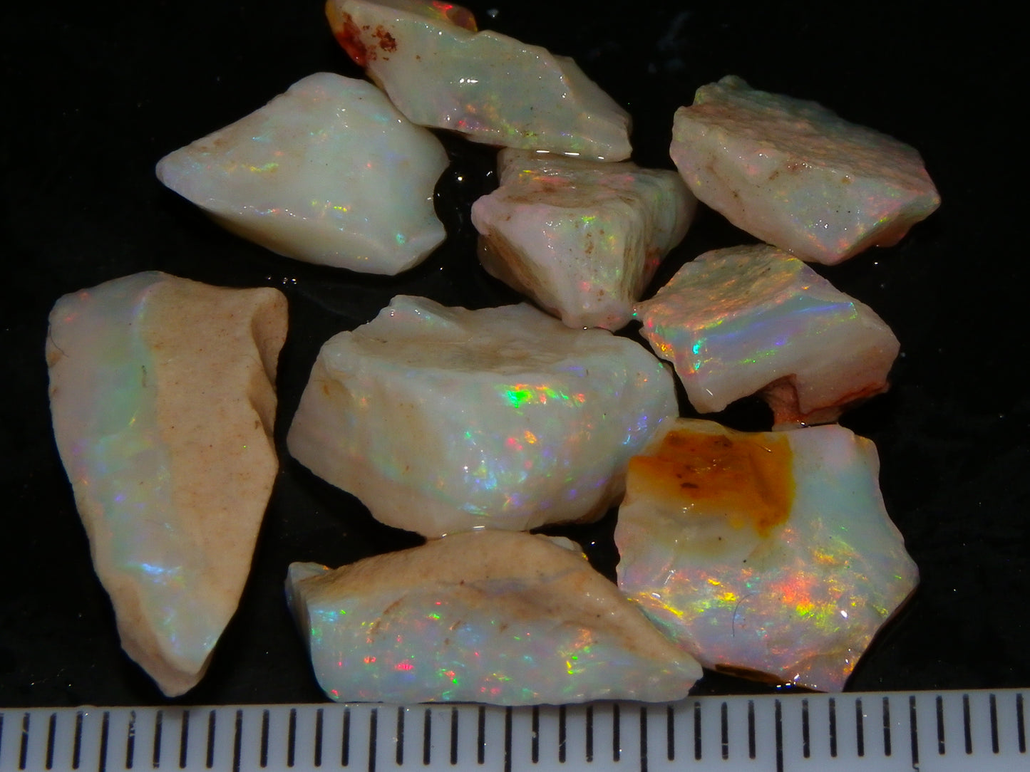 Nice Coober Pedy Opal Rough Parcel 27.4cts Bright Multicolours Crystal/Milky Base Seam