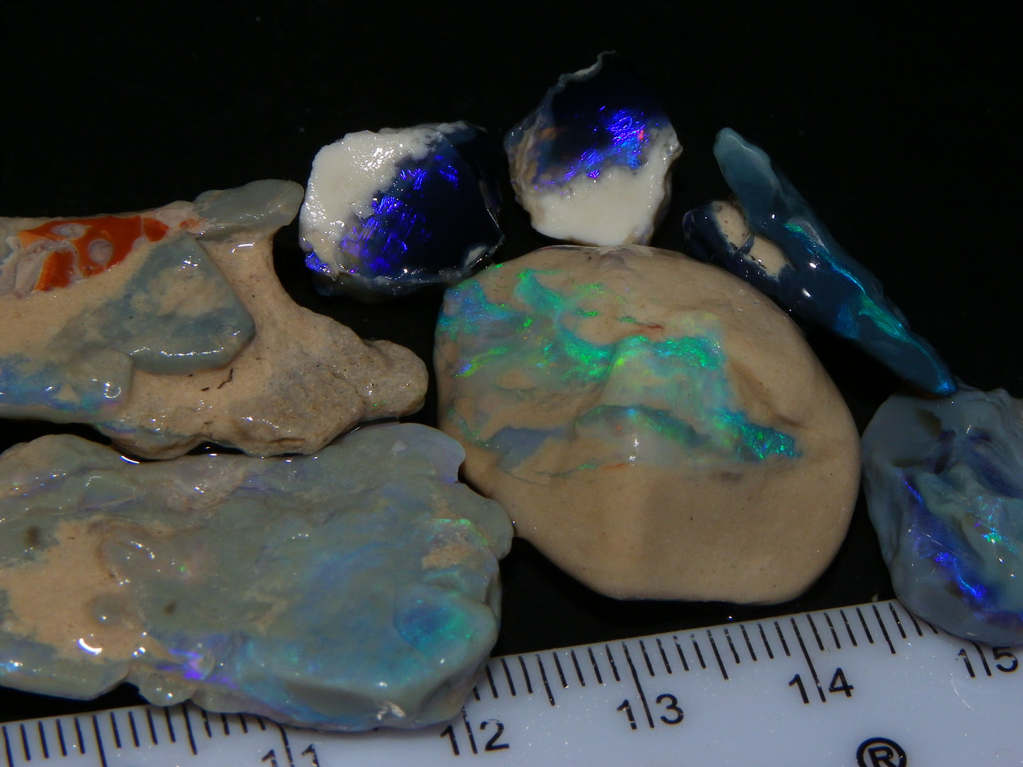 Nice Lightning Ridge Opal Rough/Specimens 112.6cts Nobby/Fossil Base Some Fires