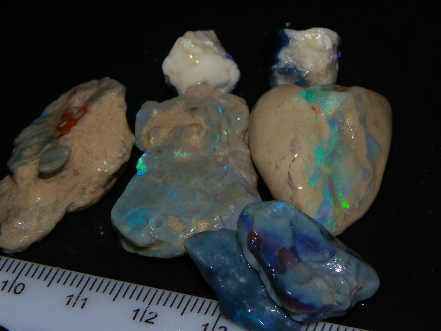 Nice Lightning Ridge Opal Rough/Specimens 112.6cts Nobby/Fossil Base Some Fires