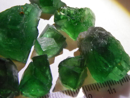 8 Nice Green Fluorite Crystals/Twins/Specimens 201cts Diana Maria Mine Weardale