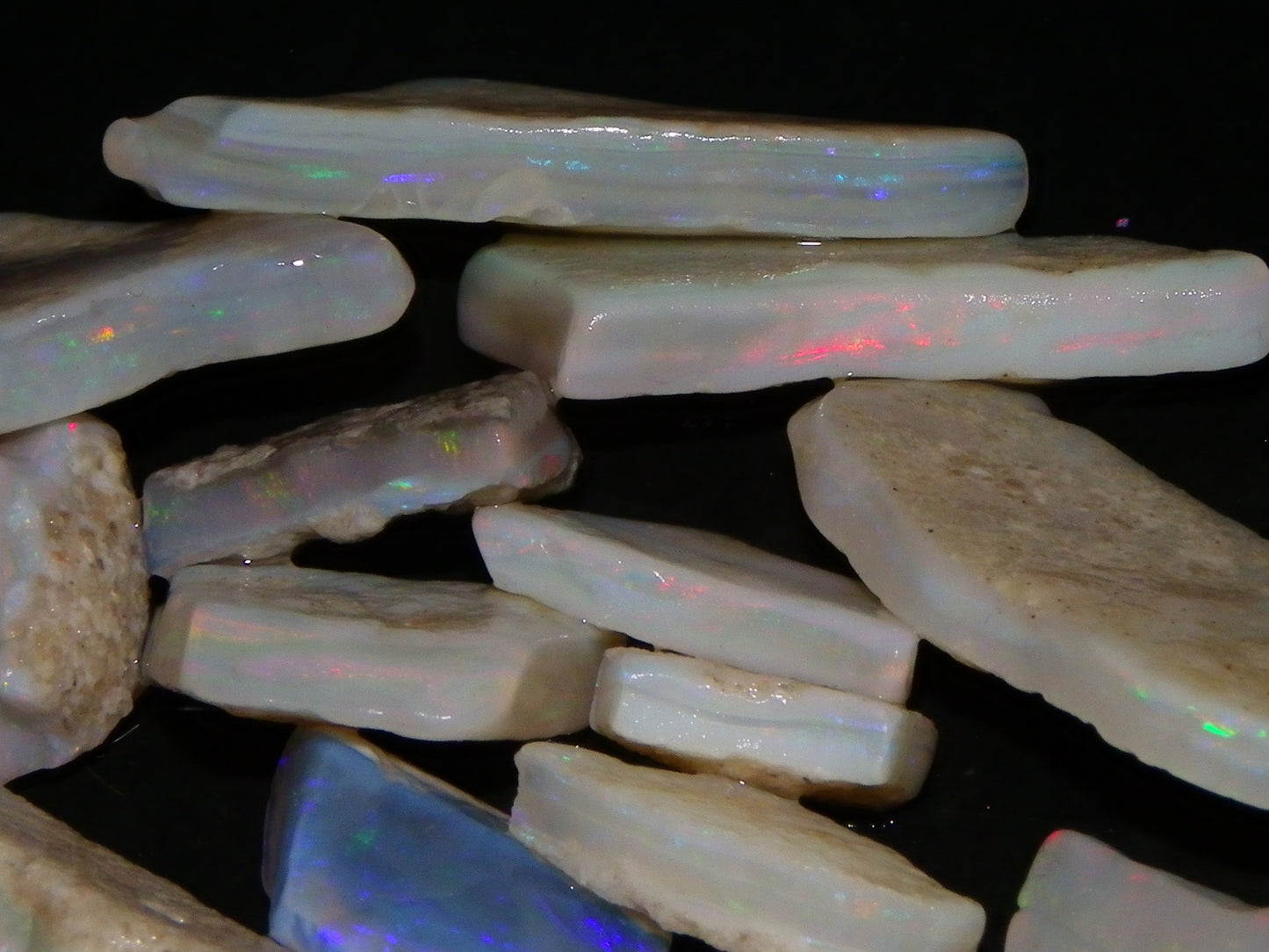 Nice Mintabie Crystal Seam Opal Parcel 111.9cts Bars/Part Bars Fires Multicolours