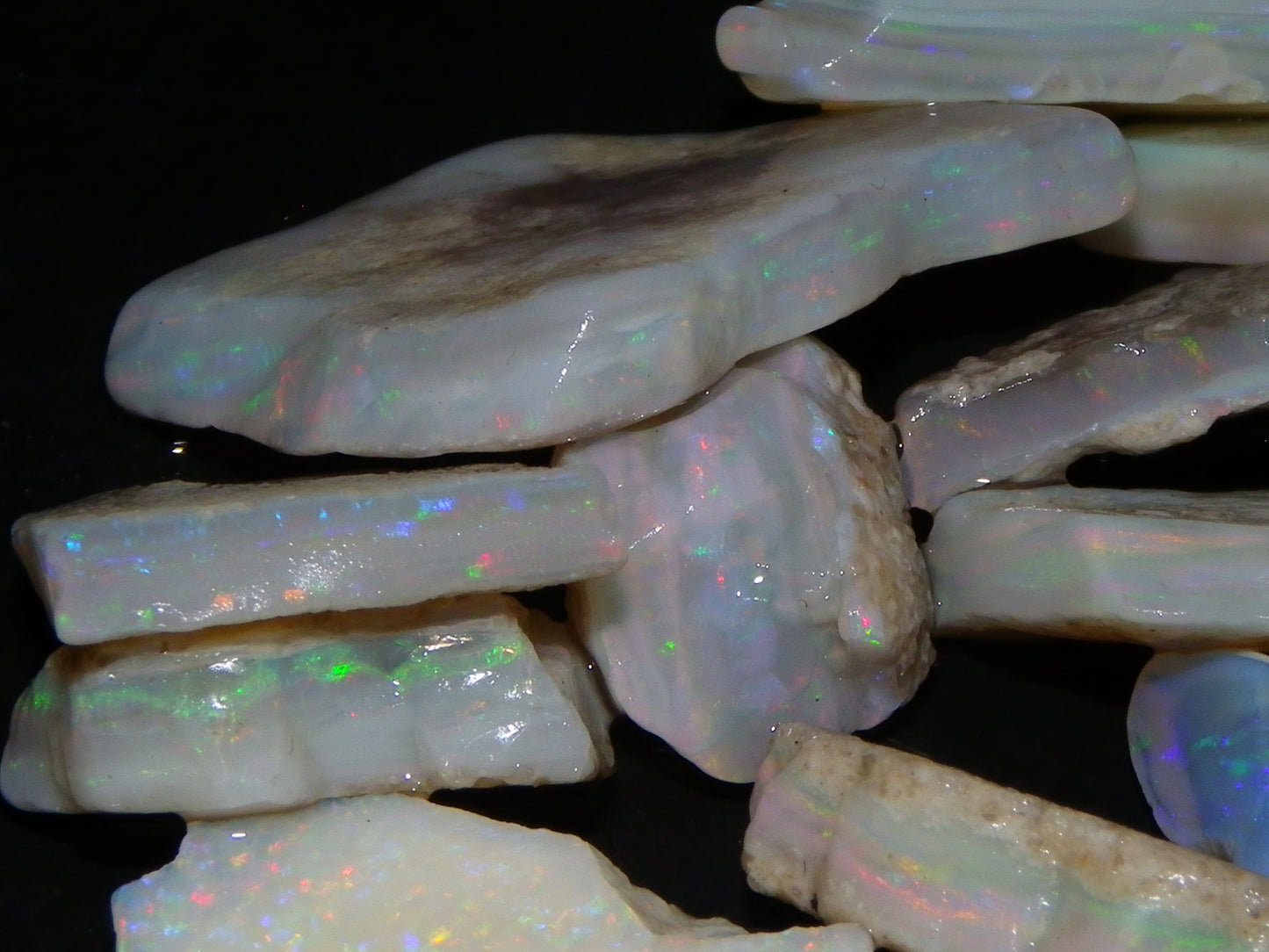 Nice Mintabie Crystal Seam Opal Parcel 111.9cts Bars/Part Bars Fires Multicolours