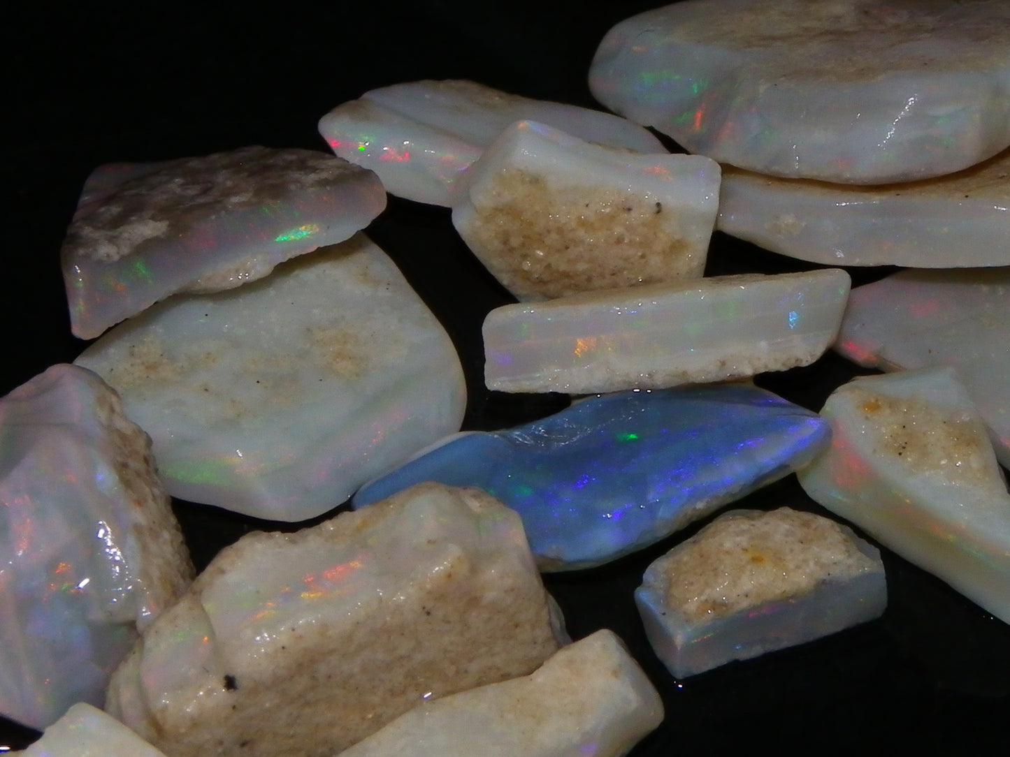 Nice Mintabie Crystal Seam Opal Parcel 111.9cts Bars/Part Bars Fires Multicolours