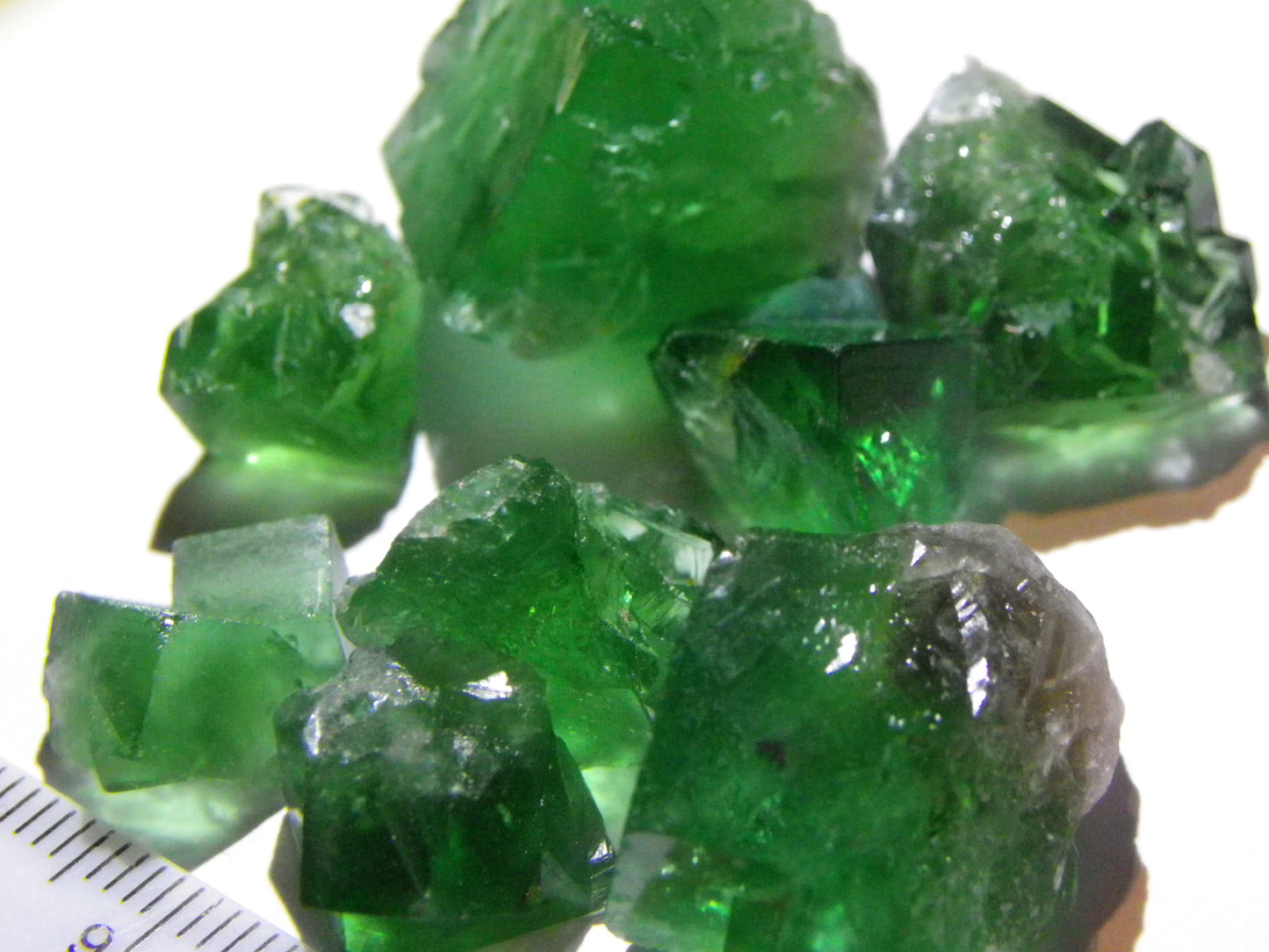 8 Nice Green Fluorite Crystals/Twins/Specimens 201cts Diana Maria Mine Weardale