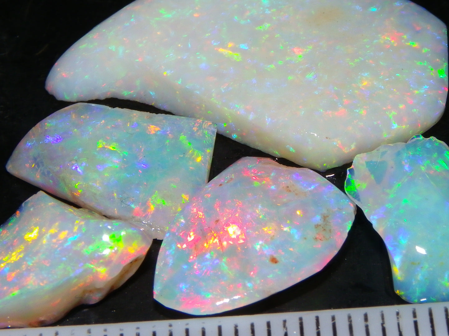 Nice Quality Rough/Rubbed Coober Pedy Opal Parcel 17.54cts Multicolour Fires Australia