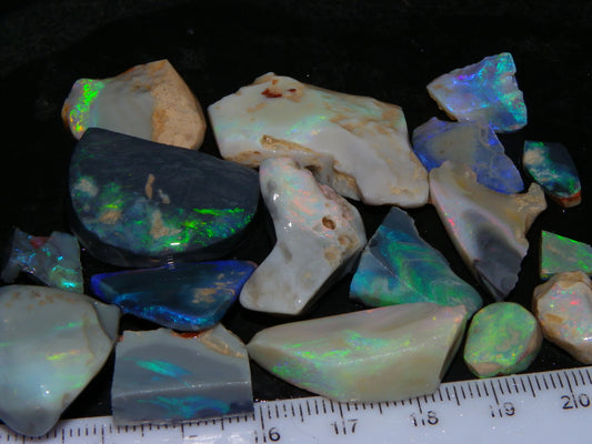 Nice Rough/Rubbed Lightning Ridge Opal Parcel 195cts Blue/Green/Pink Fires/Specimens/Practice