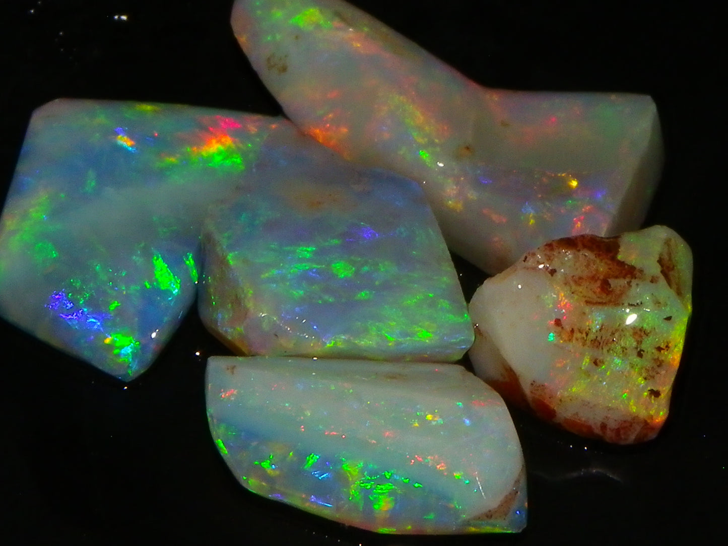 Nice Quality Rubbed/Rough Coober Pedy Opals 22.7cts seam/Fossil Fires :)