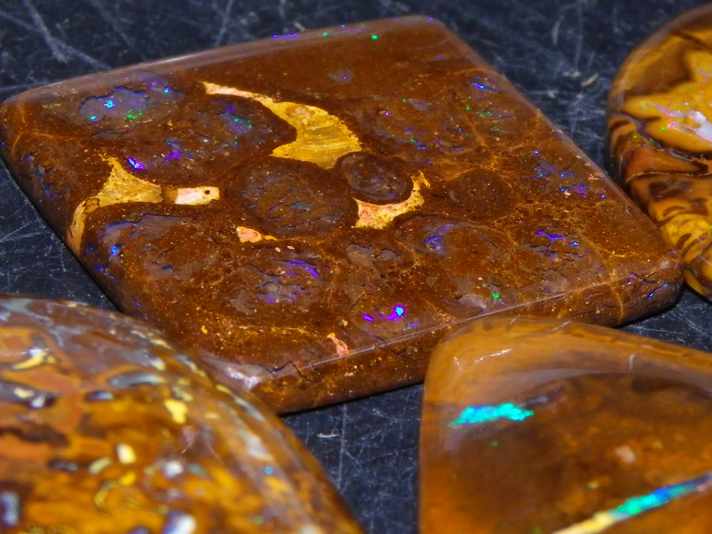 5 Nice Cut/Polished Koroit Opals 260cts Queensland Australia Green Fires