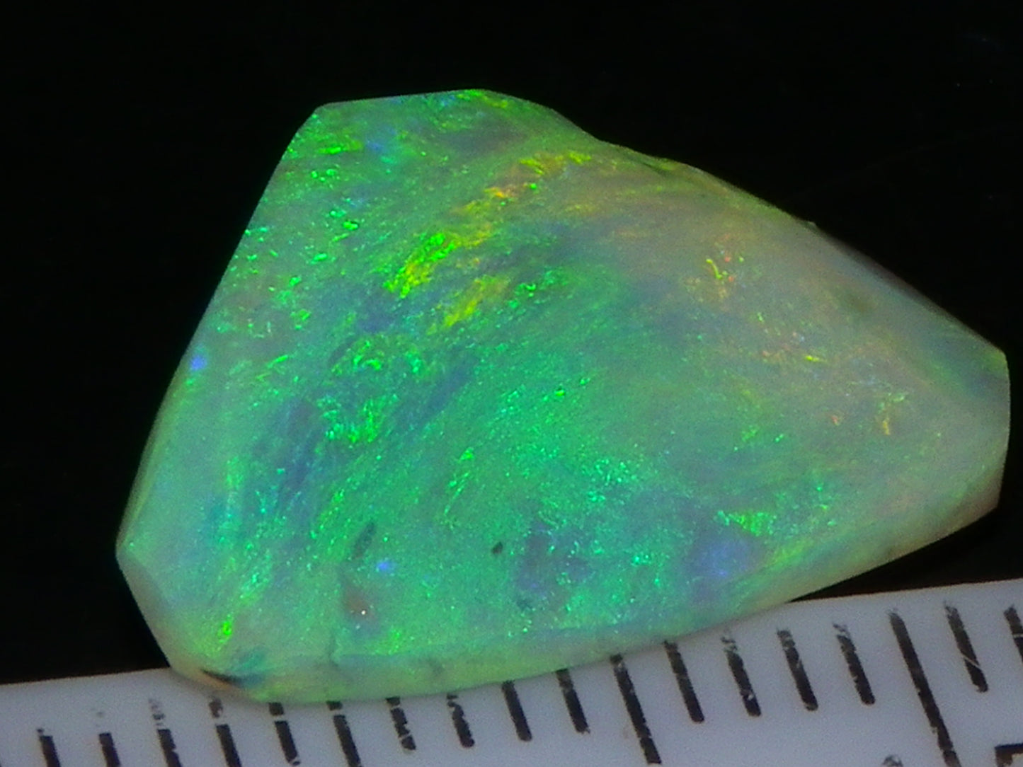 4 Gem Crystal Opal Rubs 12.45cts Lightning Ridge Australia Fires/Multicolours