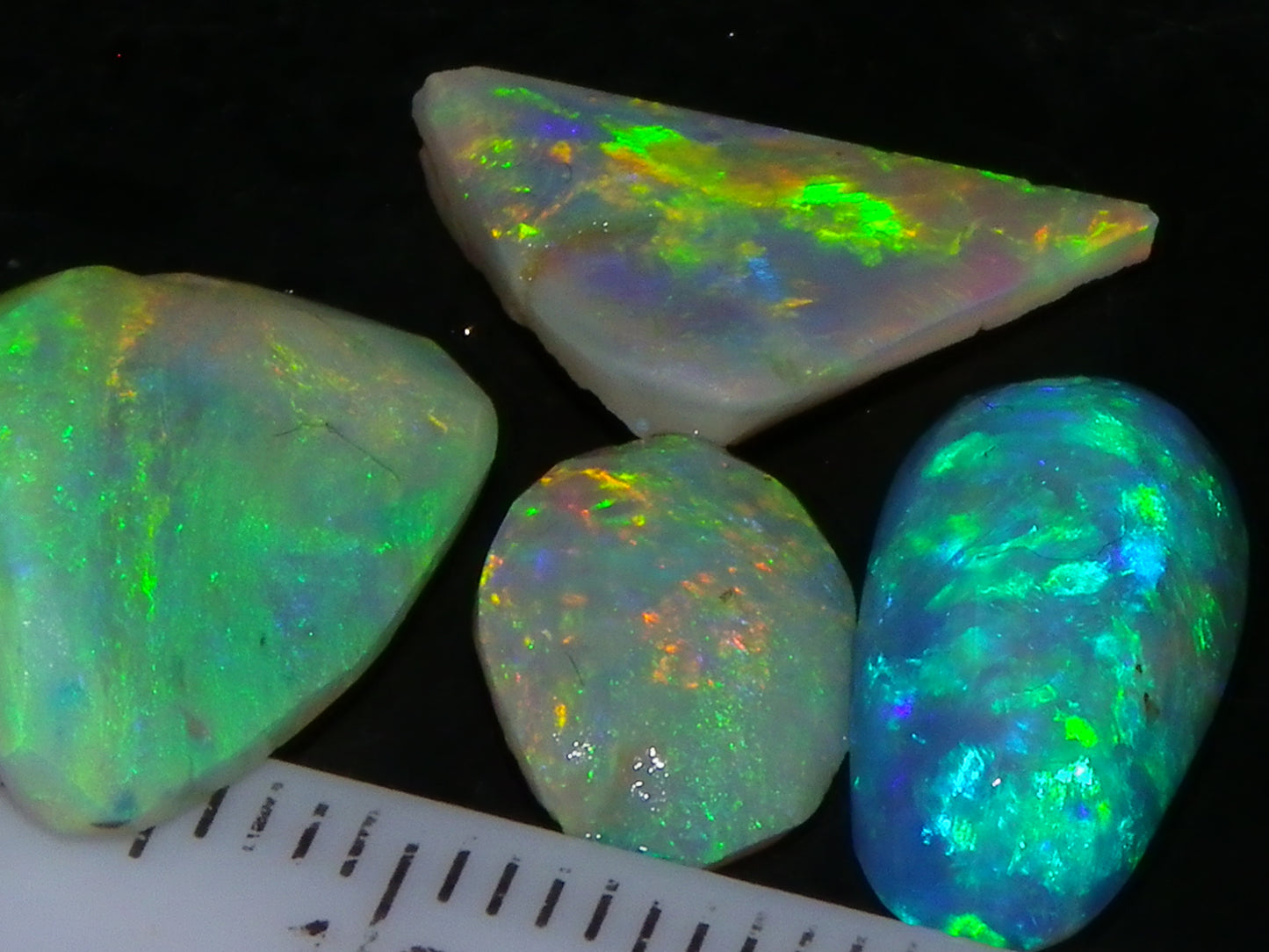 4 Gem Crystal Opal Rubs 12.45cts Lightning Ridge Australia Fires/Multicolours