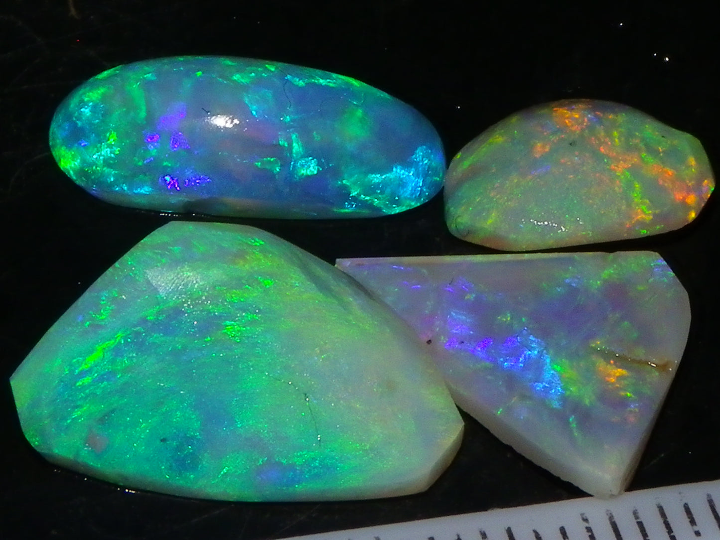 4 Gem Crystal Opal Rubs 12.45cts Lightning Ridge Australia Fires/Multicolours