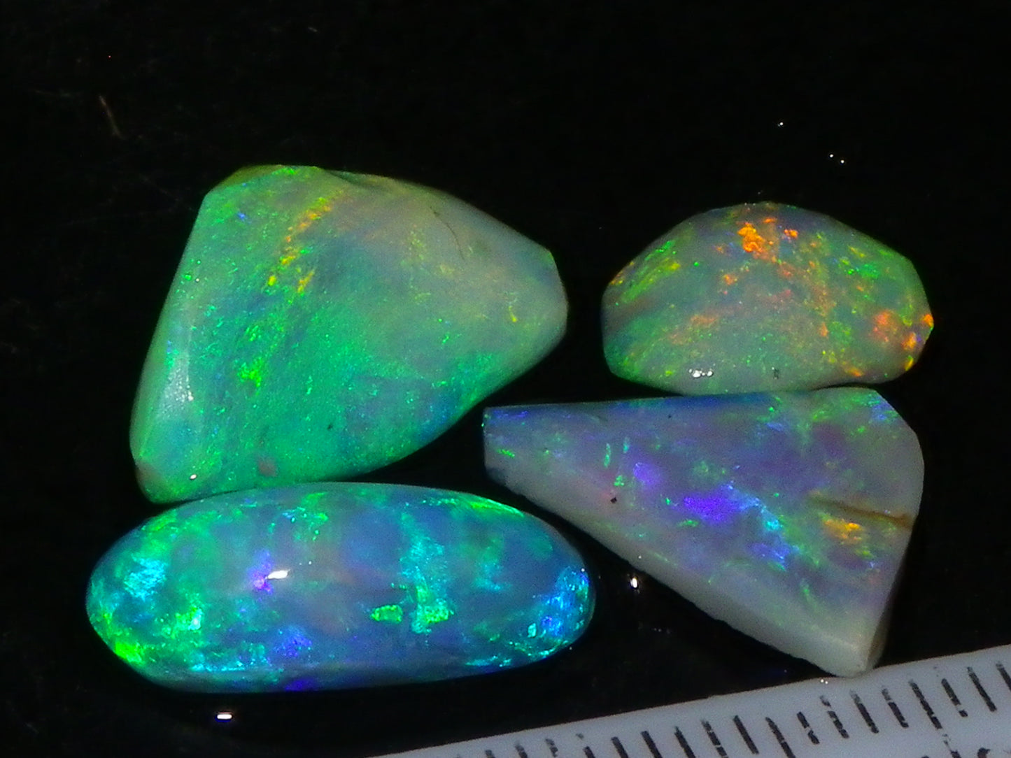 4 Gem Crystal Opal Rubs 12.45cts Lightning Ridge Australia Fires/Multicolours