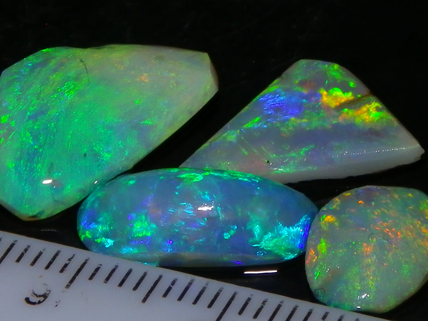 4 Gem Crystal Opal Rubs 12.45cts Lightning Ridge Australia Fires/Multicolours