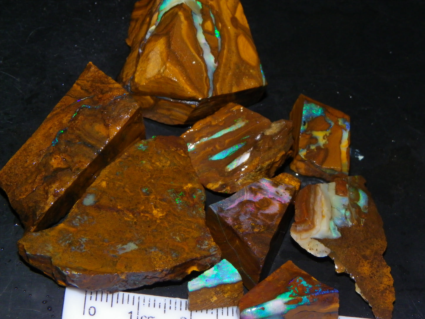 Nice Boulder opal Rough/sliced Parcel 407.4cts Veins/Fires Queensland Au