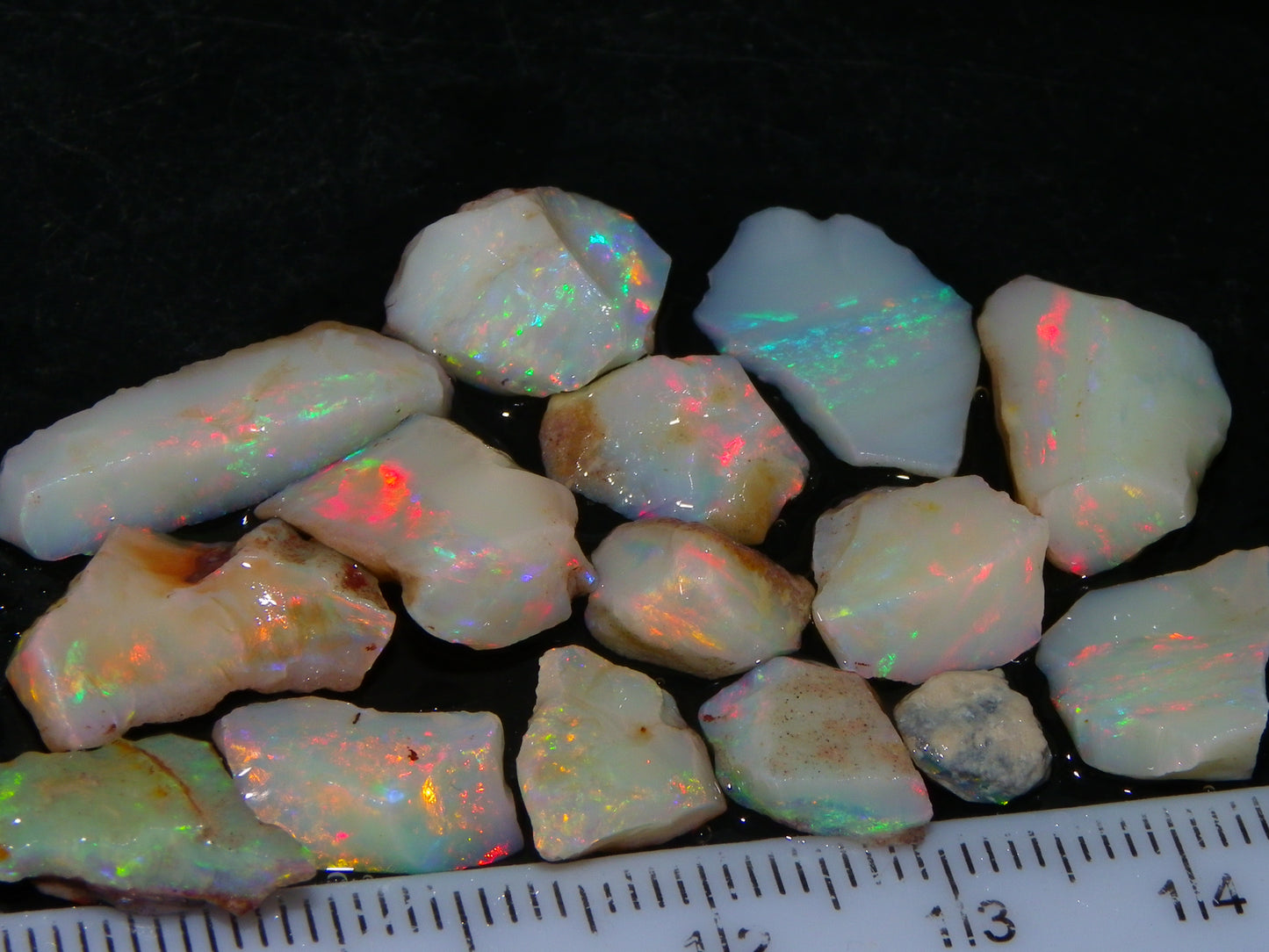 Nice Quality Rough Coober Pedy Opals 38.5cts Lots of Reds Light/White Base :)