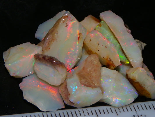 Nice Quality Rough Coober Pedy Opals 38.5cts Lots of Reds Light/White Base :)