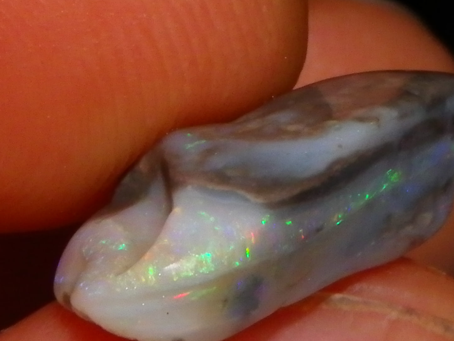 Nice Mintabie Opal Rubs/Rough Parcel 32cts Dark Base Green/Blue/Reds Australia (N)