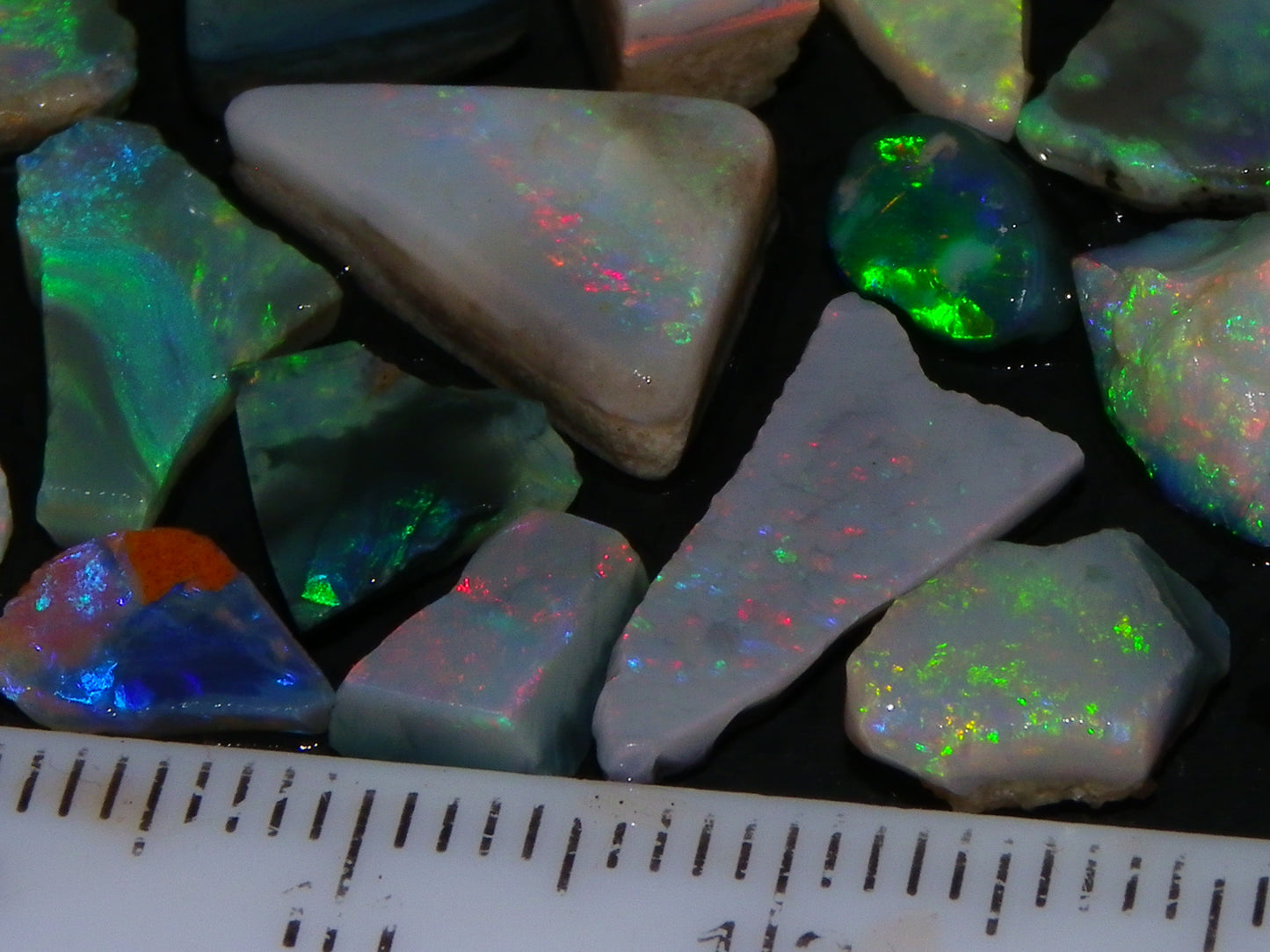 Nice Rubbed Mintabie Opals/Specimens/Rough Parcel 42.94cts Multicolours Australia