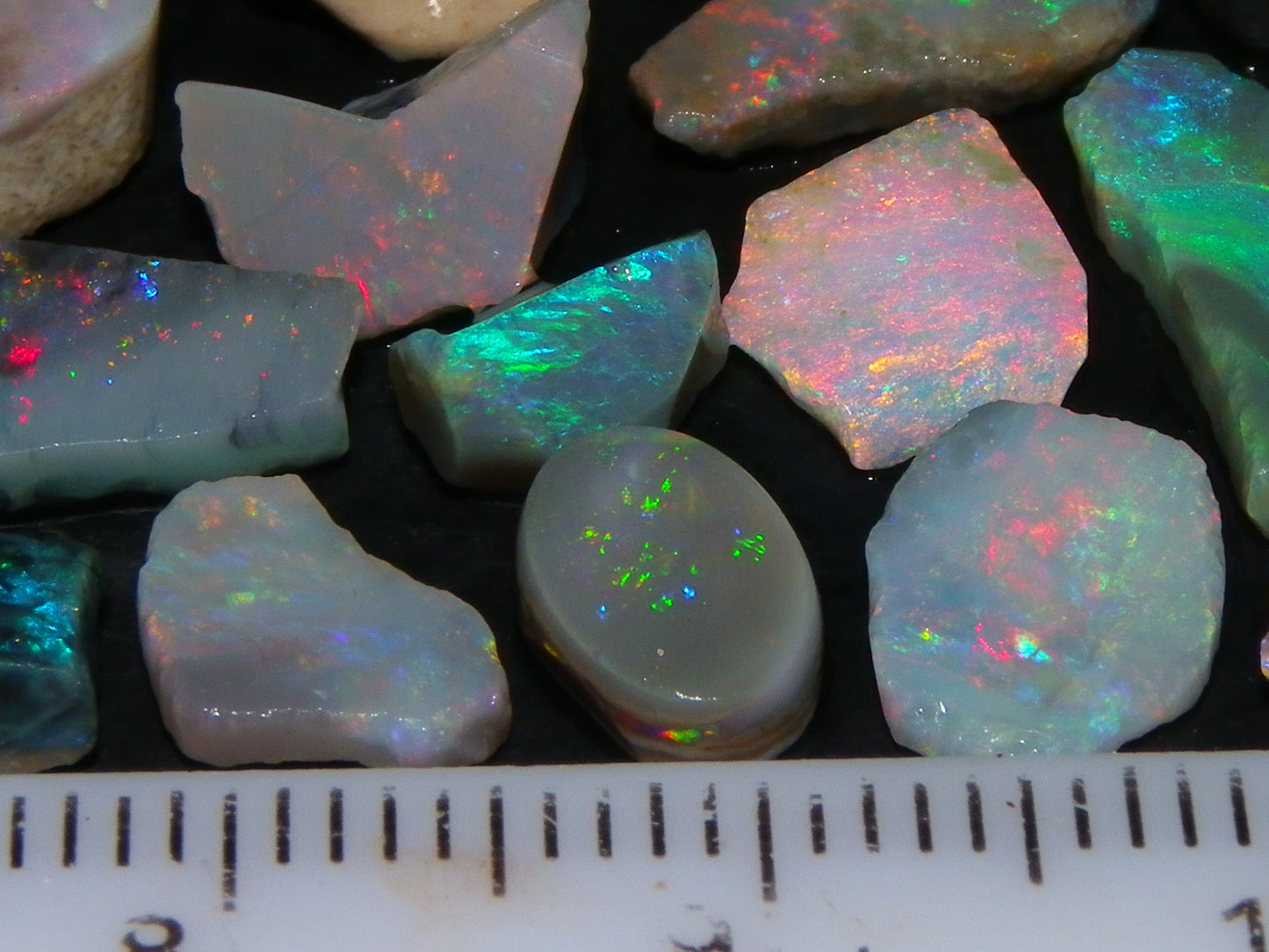 Nice Rubbed Mintabie Opals/Specimens/Rough Parcel 42.94cts Multicolours Australia