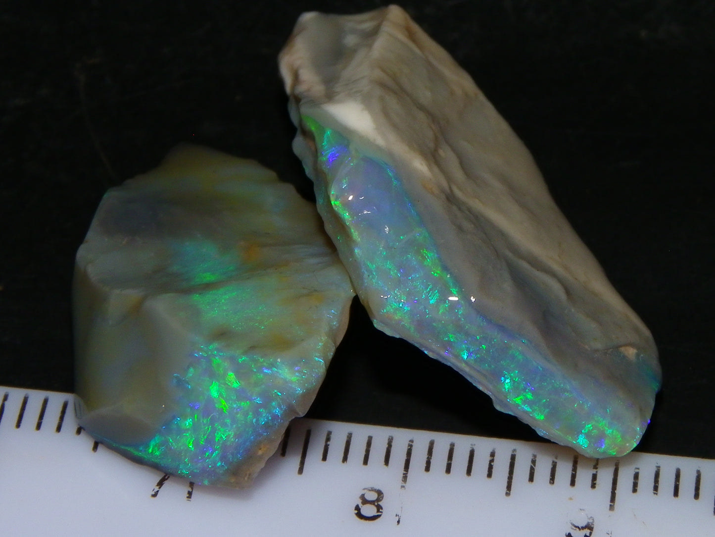 2 Nice Bright Rough seam/Crystal Opals 27.4cts Lightning Ridge Australia Blue/Greens