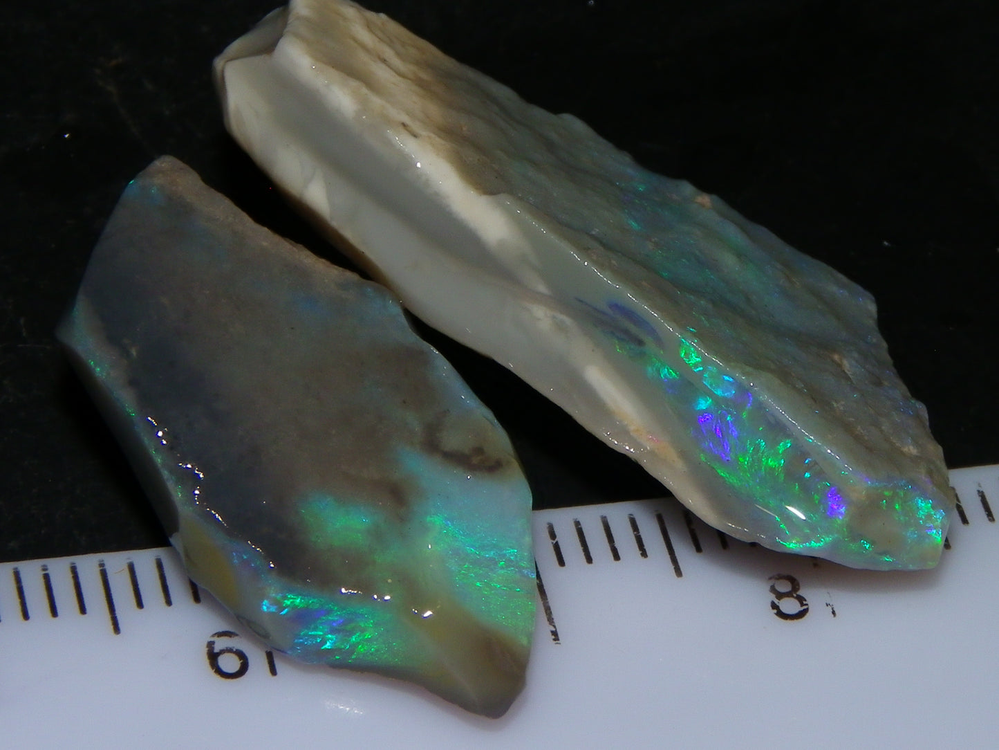 2 Nice Bright Rough seam/Crystal Opals 27.4cts Lightning Ridge Australia Blue/Greens