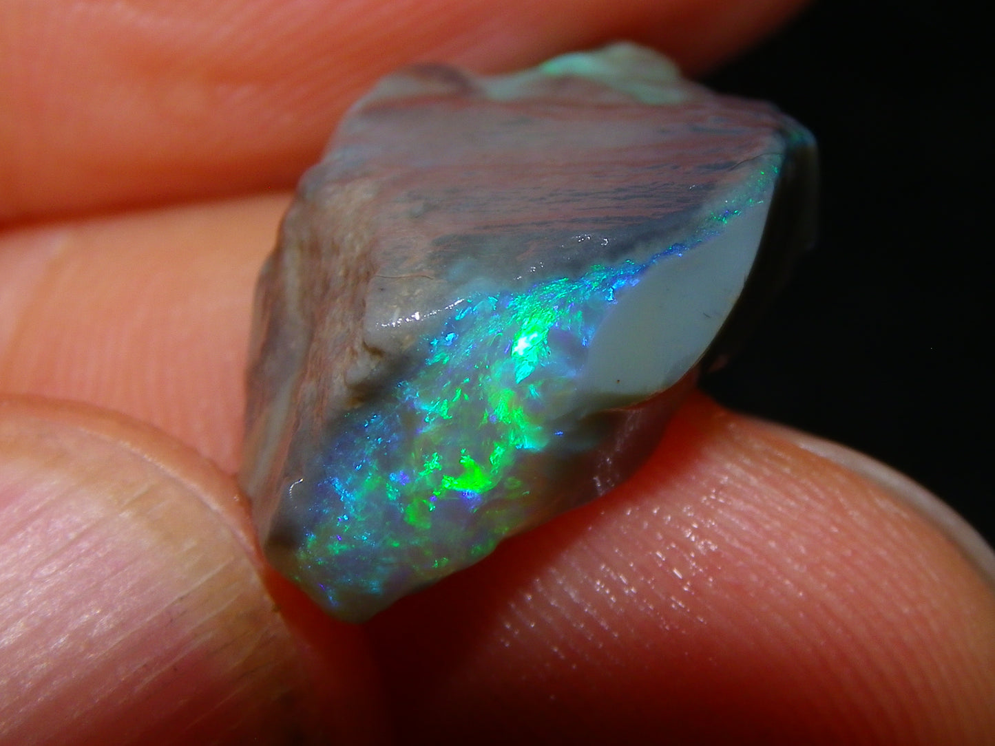 2 Nice Bright Rough seam/Crystal Opals 27.4cts Lightning Ridge Australia Blue/Greens