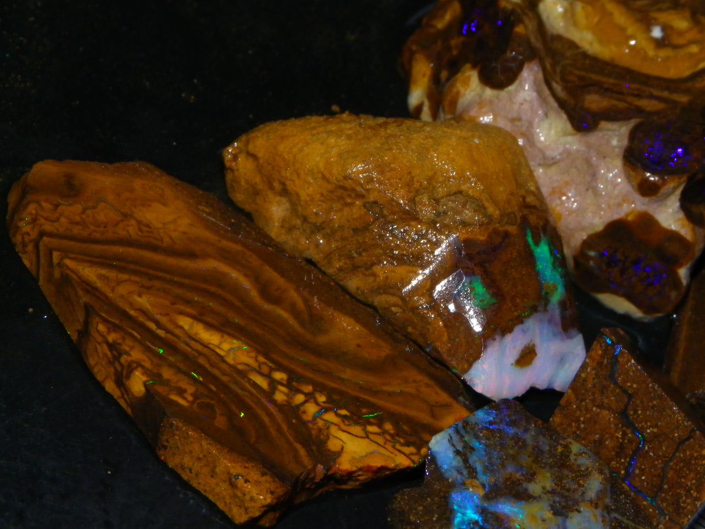 Nice Boulder/Matrix Opal Rough/Rubs Parcel 439cts Some Nice Fires :) Qld