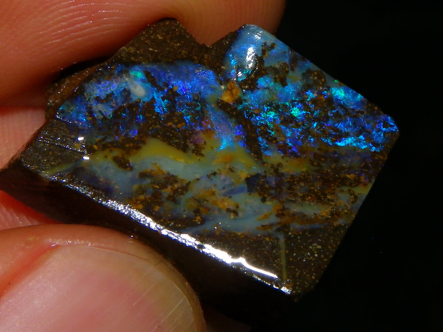 Nice Boulder/Matrix Opal Rough/Rubs Parcel 439cts Some Nice Fires :) Qld