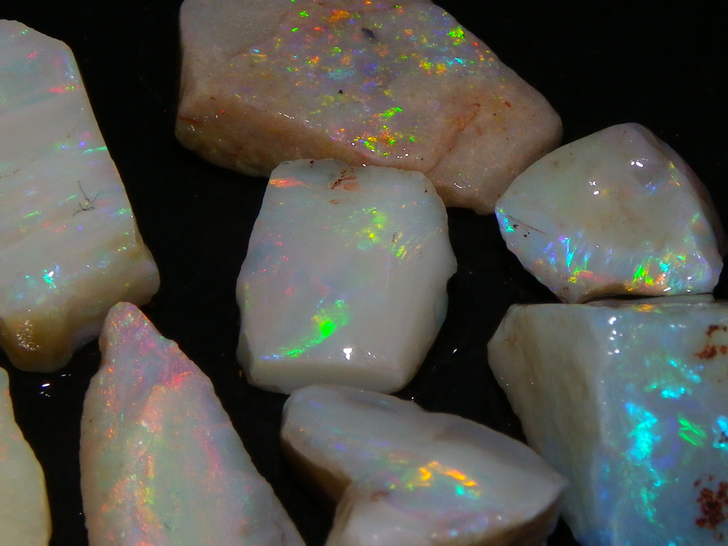 Nice Coober Pedy Seam/Crystal Opal Rough Parcel 39.5cts Multicolours Fires Au