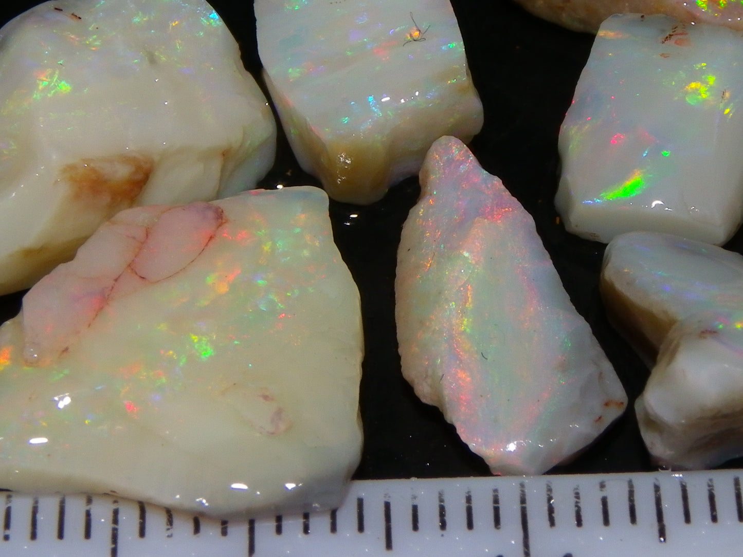 Nice Coober Pedy Seam/Crystal Opal Rough Parcel 39.5cts Multicolours Fires Au