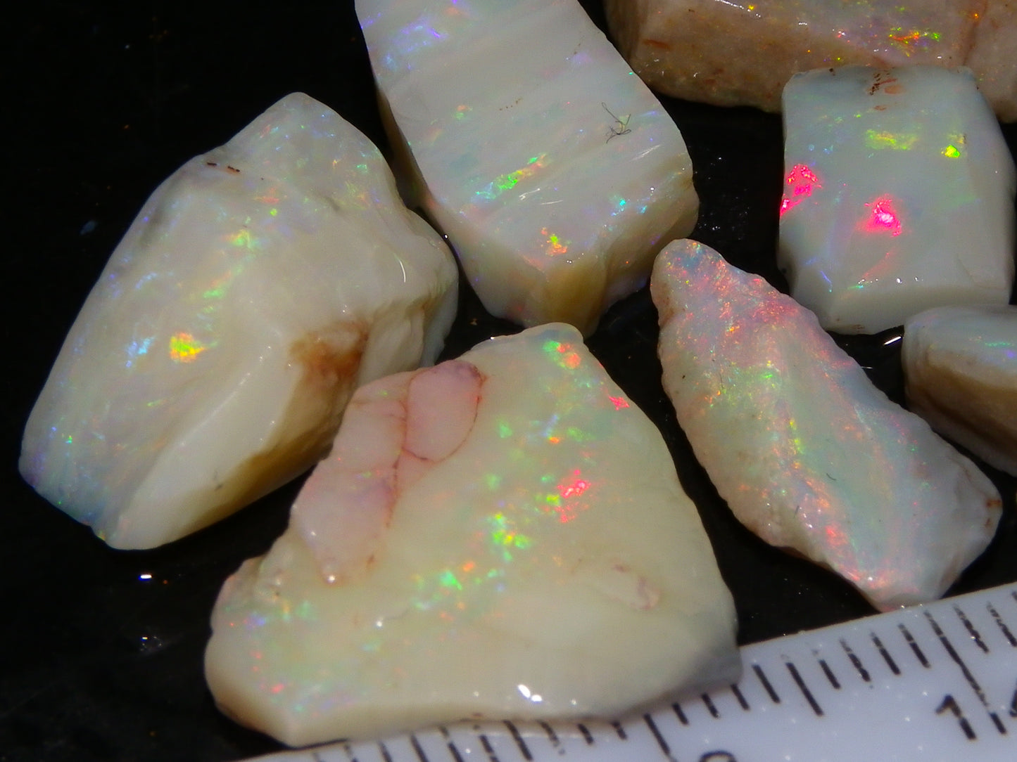 Nice Coober Pedy Seam/Crystal Opal Rough Parcel 39.5cts Multicolours Fires Au