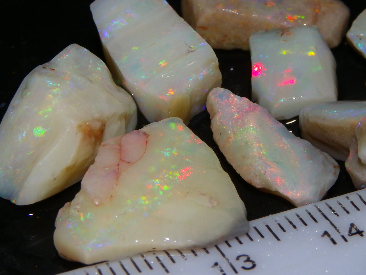 Nice Coober Pedy Seam/Crystal Opal Rough Parcel 39.5cts Multicolours Fires Au