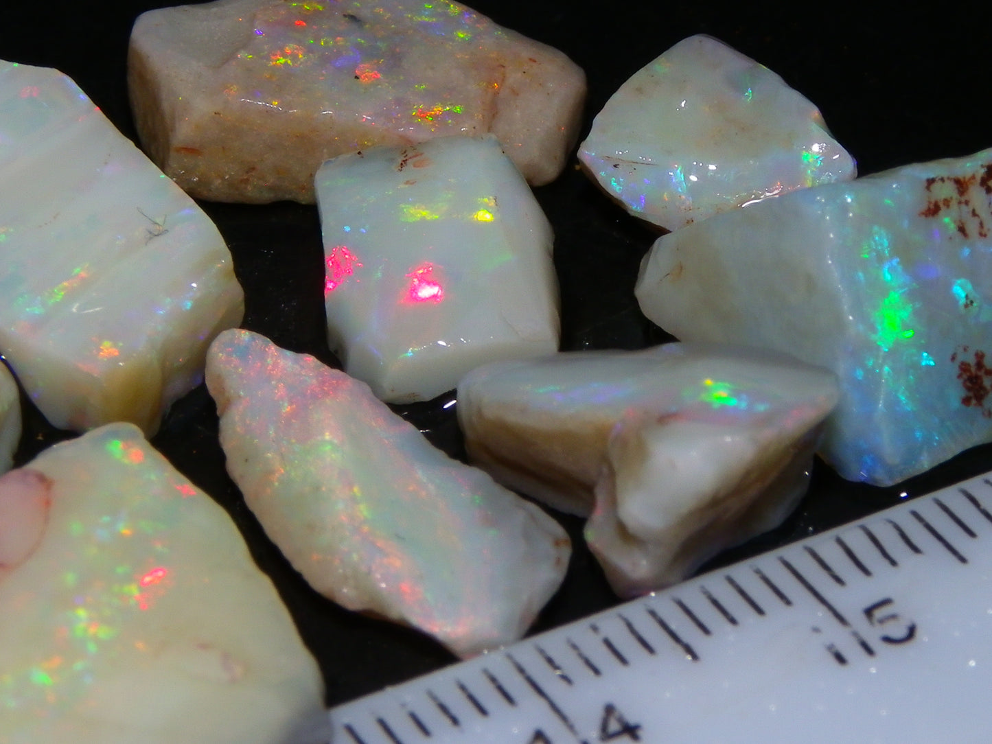 Nice Coober Pedy Seam/Crystal Opal Rough Parcel 39.5cts Multicolours Fires Au