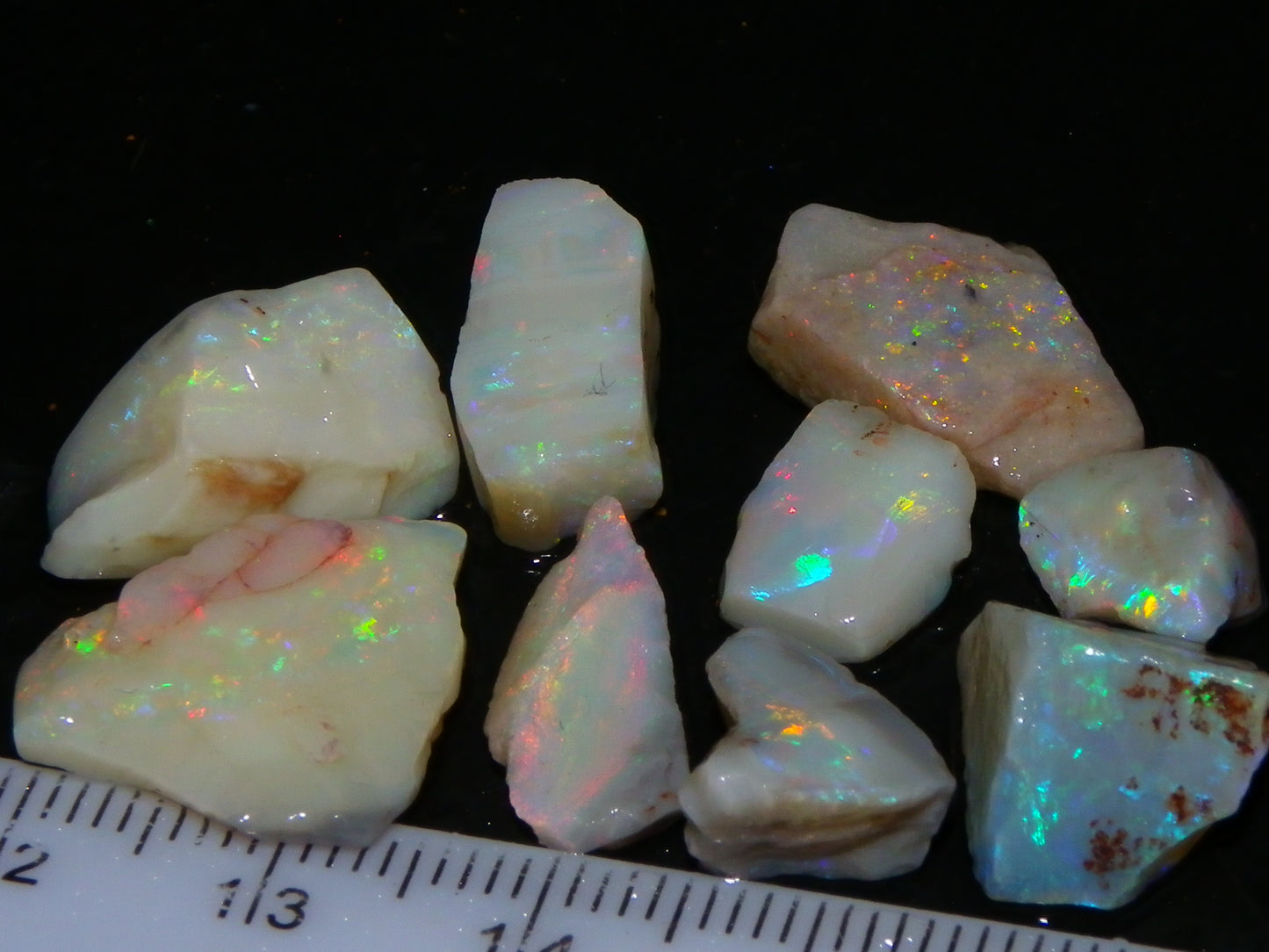 Nice Coober Pedy Seam/Crystal Opal Rough Parcel 39.5cts Multicolours Fires Au