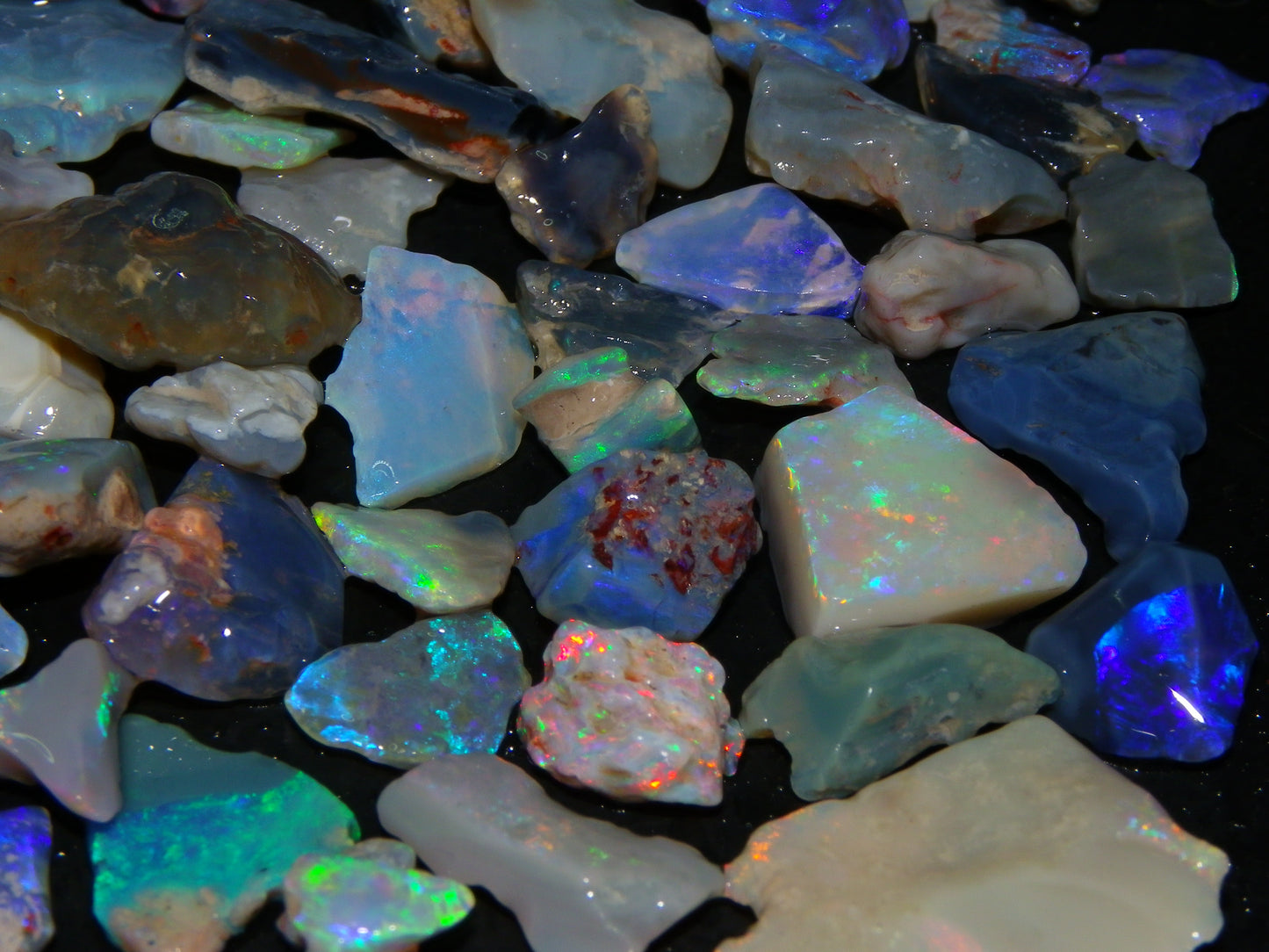Nice Rough/Rubbed Lightning Ridge Opal Parcel 275cts Blue/Green/Pink Fires Australia (P5)