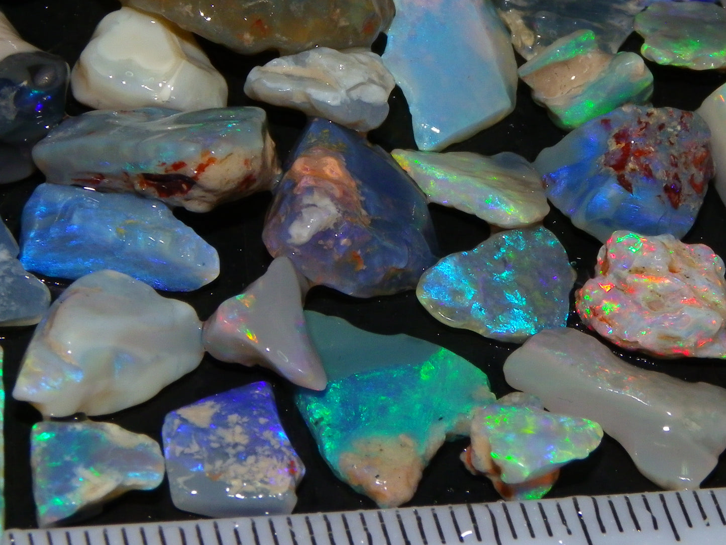 Nice Rough/Rubbed Lightning Ridge Opal Parcel 275cts Blue/Green/Pink Fires Australia (P5)