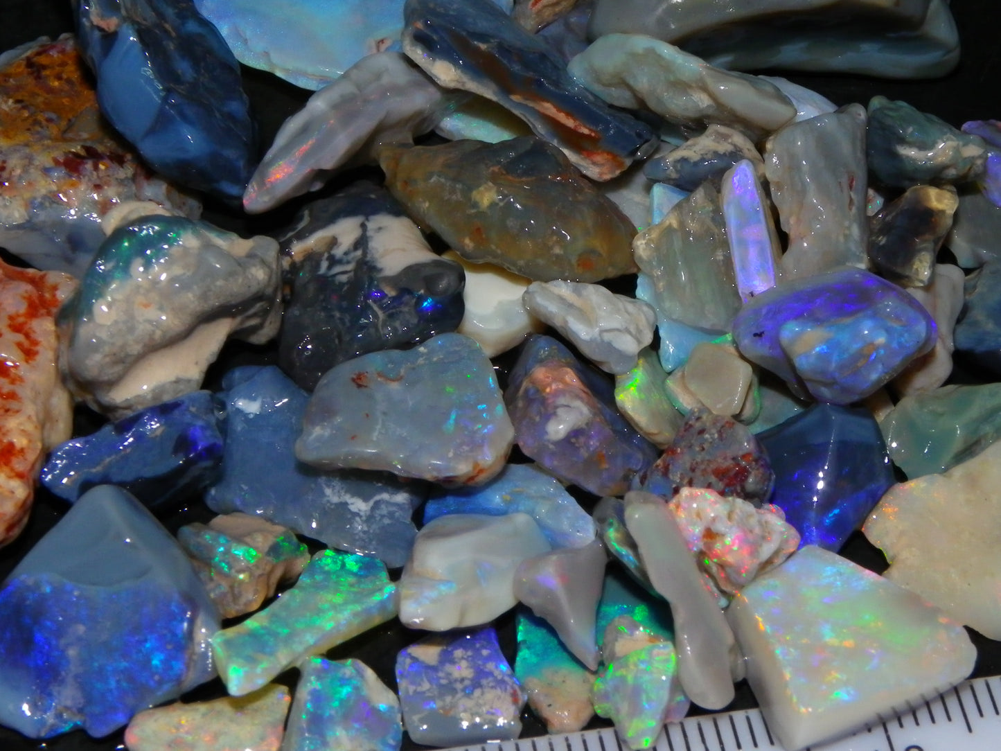 Nice Rough/Rubbed Lightning Ridge Opal Parcel 275cts Blue/Green/Pink Fires Australia (P5)