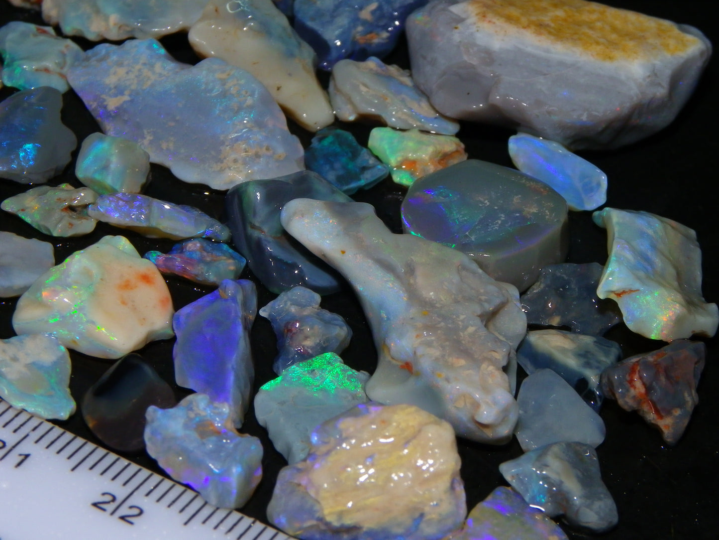 Nice Rough/Rubbed Lightning Ridge Opal Parcel 271cts Blue/Green Fires Mixed Base (P6)