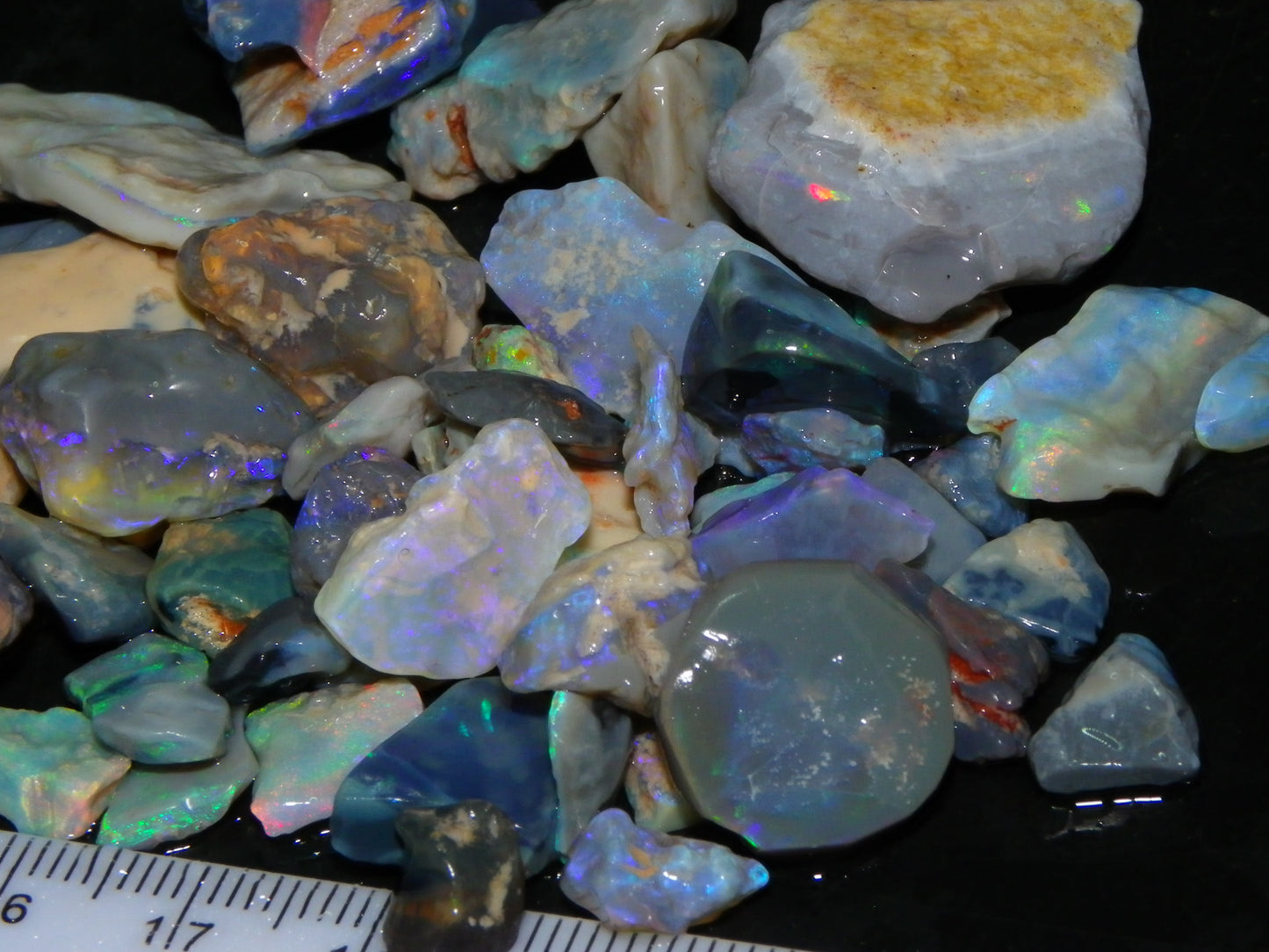 Nice Rough/Rubbed Lightning Ridge Opal Parcel 271cts Blue/Green Fires Mixed Base (P6)