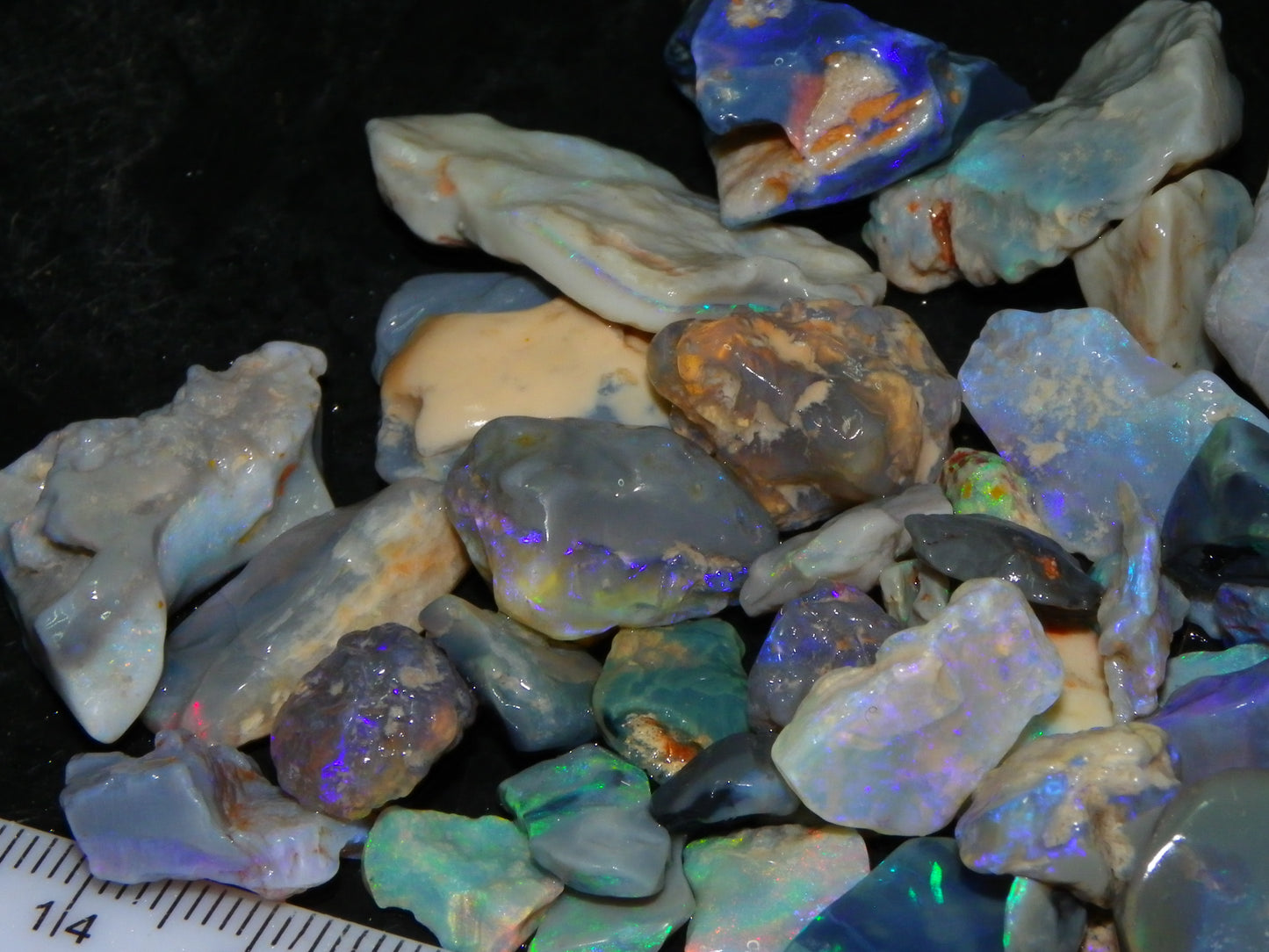 Nice Rough/Rubbed Lightning Ridge Opal Parcel 271cts Blue/Green Fires Mixed Base (P6)