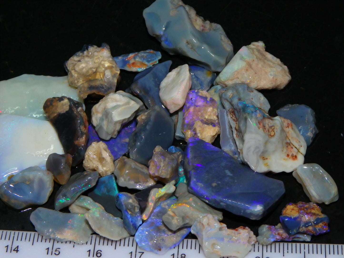 Nice Rough/Rubbed Lightning Ridge Opal Parcel 230cts Fires/Bars/Part Bars Potch/Sand Australia (P10)