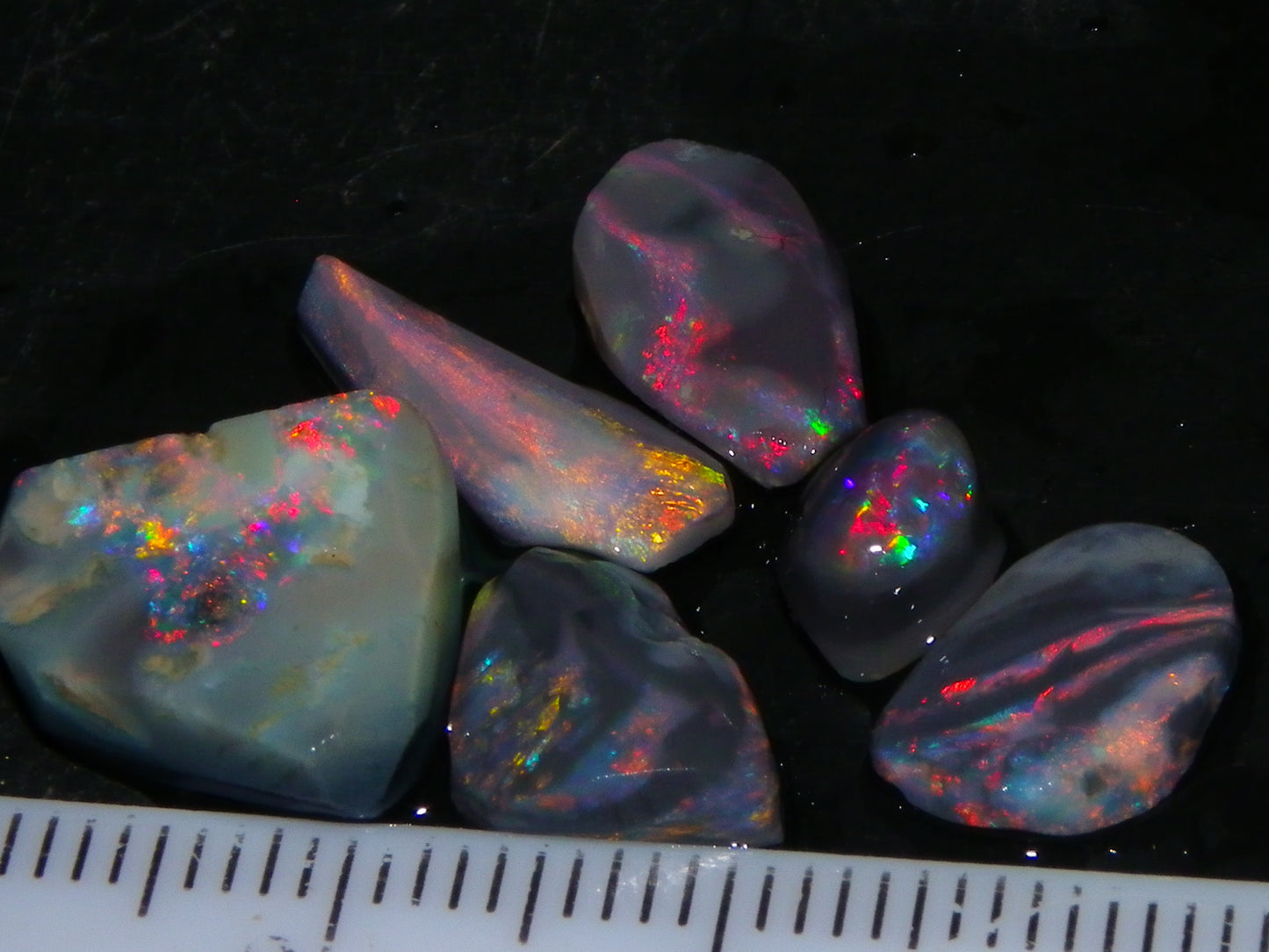 Nice Lightning Ridge Opal Rubs/Rough Parcel 12.9cts Black/Dark Base Reds/Patterns