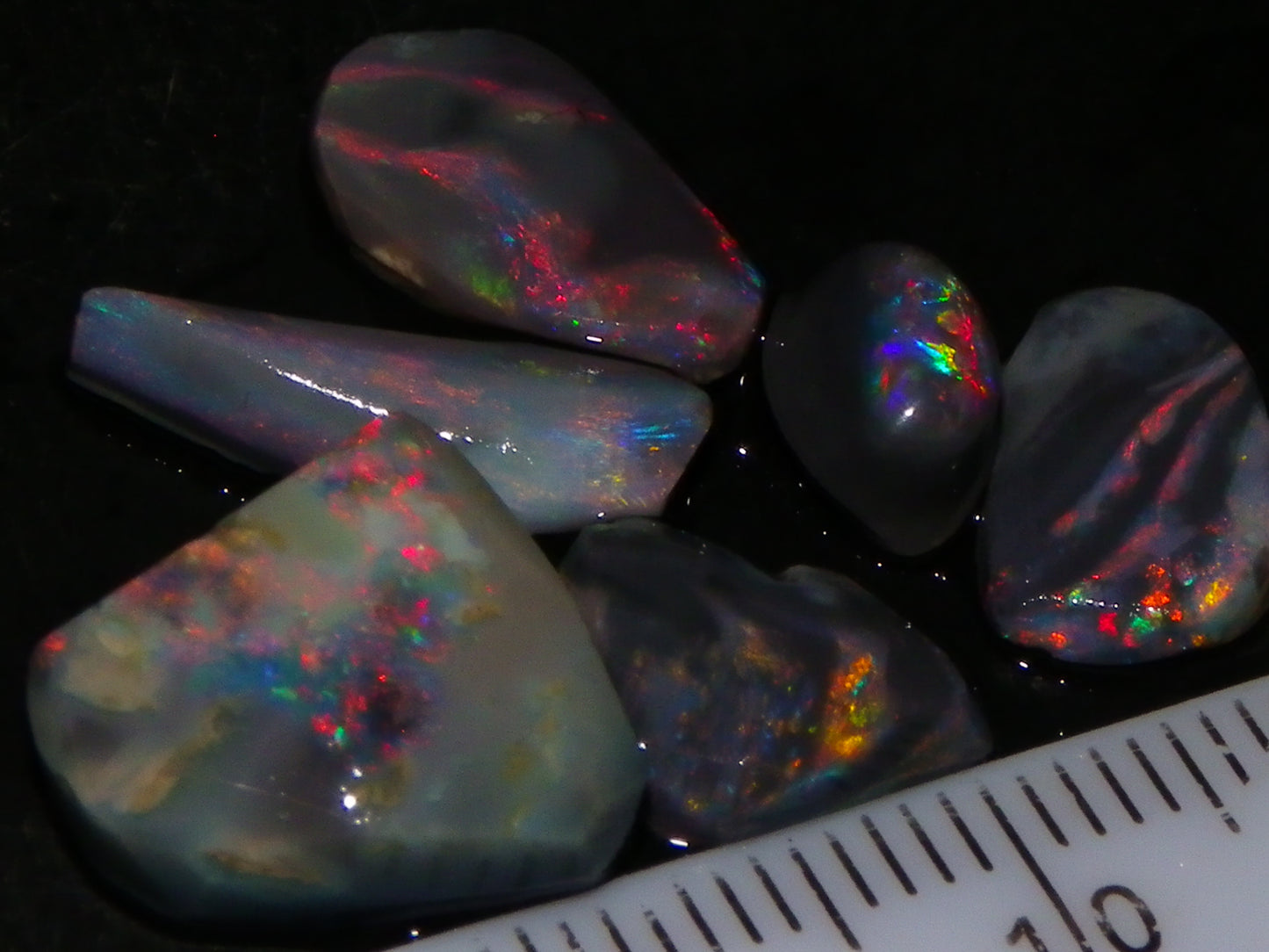 Nice Lightning Ridge Opal Rubs/Rough Parcel 12.9cts Black/Dark Base Reds/Patterns