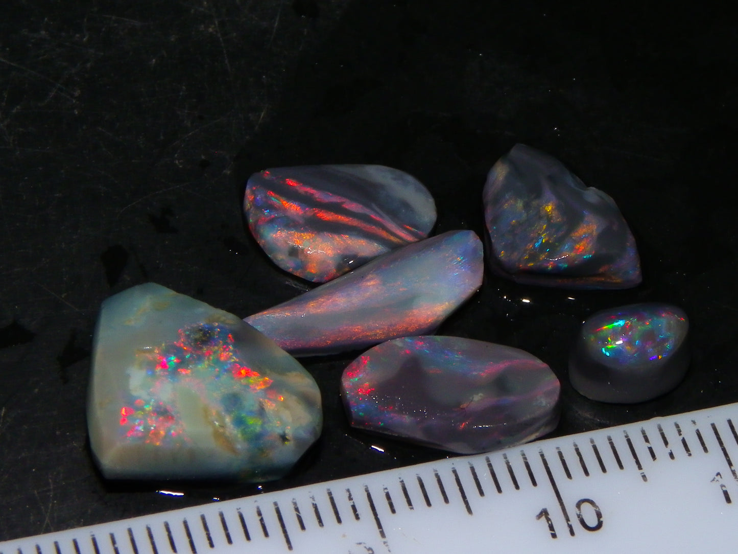 Nice Lightning Ridge Opal Rubs/Rough Parcel 12.9cts Black/Dark Base Reds/Patterns